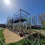Confortable Pres De Avec Piscine *